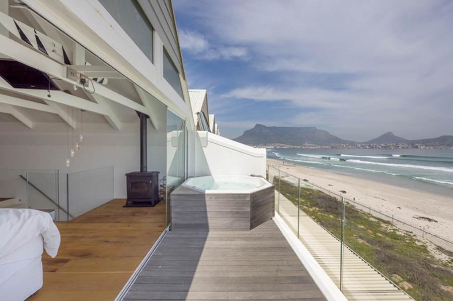 To Let 3 Bedroom Property for Rent in Lagoon Beach Western Cape